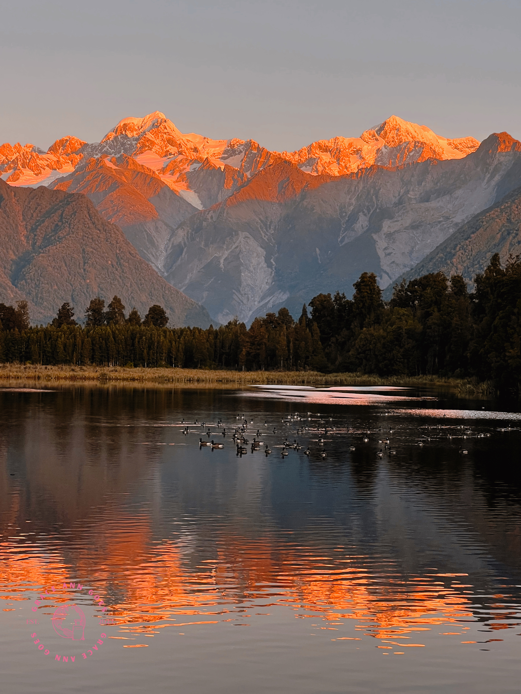 lake matheson, New Zealand